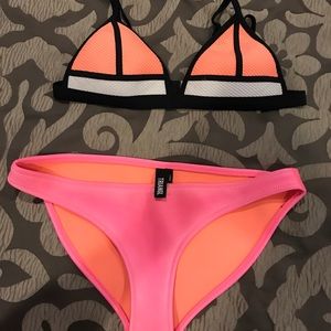 Triangl bikini